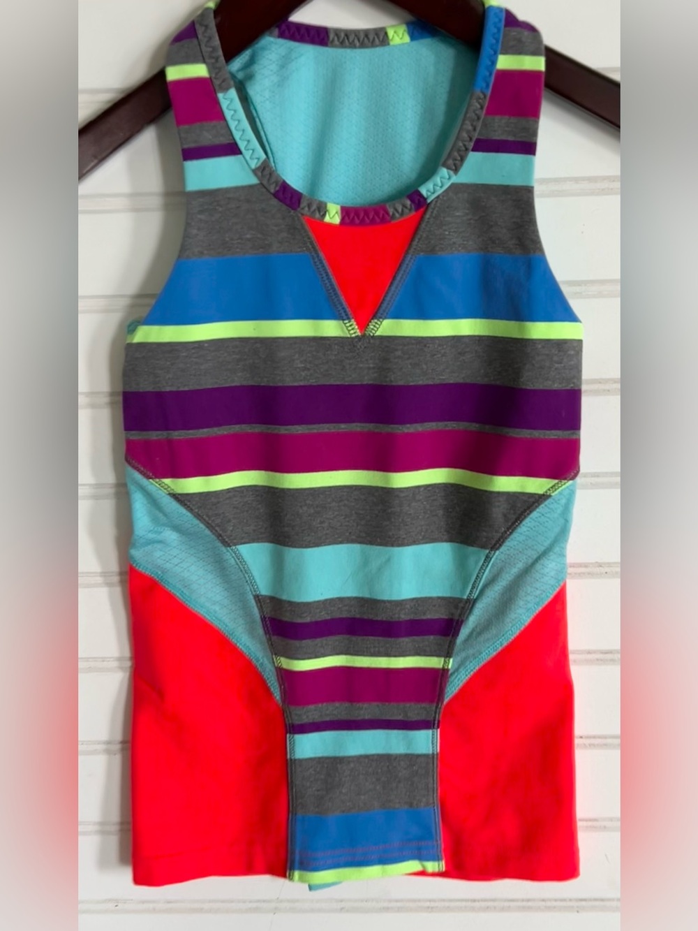 IVIVVA by LULULEMON girls size 4 tank top